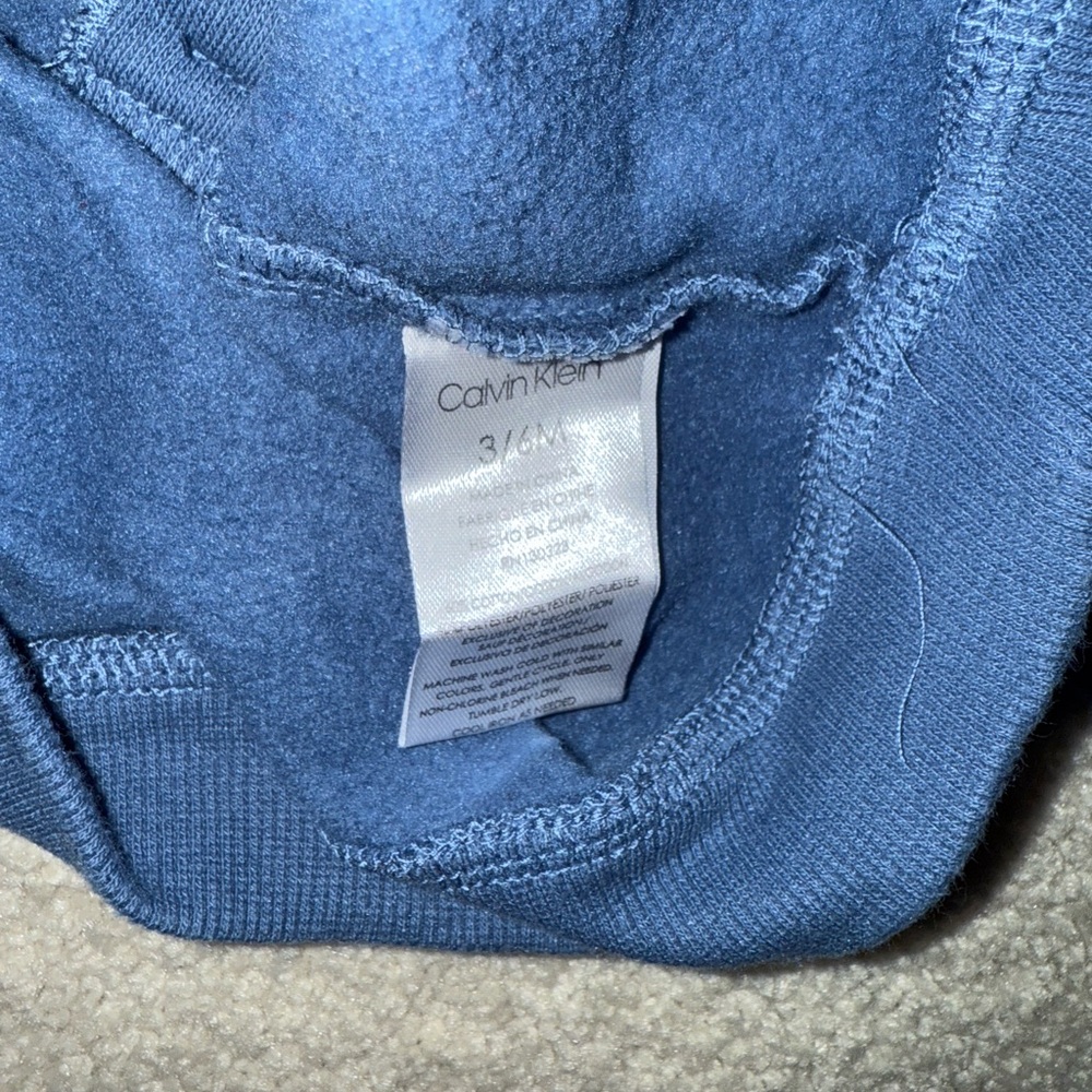 Calvin Klein Set - Picture 4 of 5